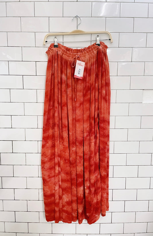 vintage red embroidered tie dye midi skirt