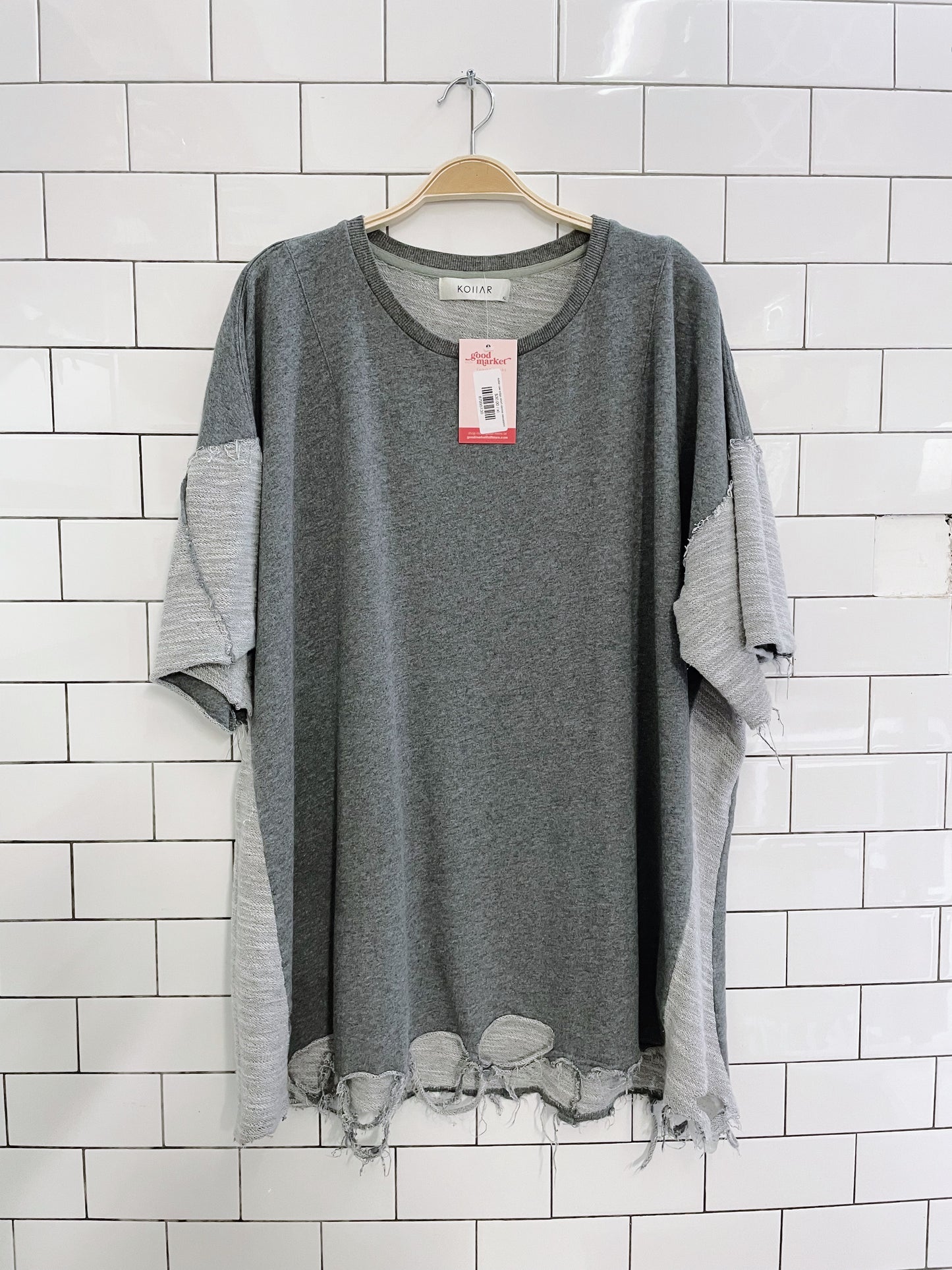 kollar raw edge short sleeve sweatshirt