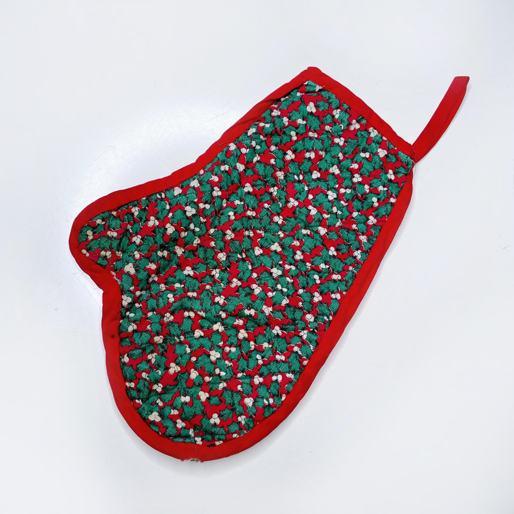 handmade ivy holiday oven mitt