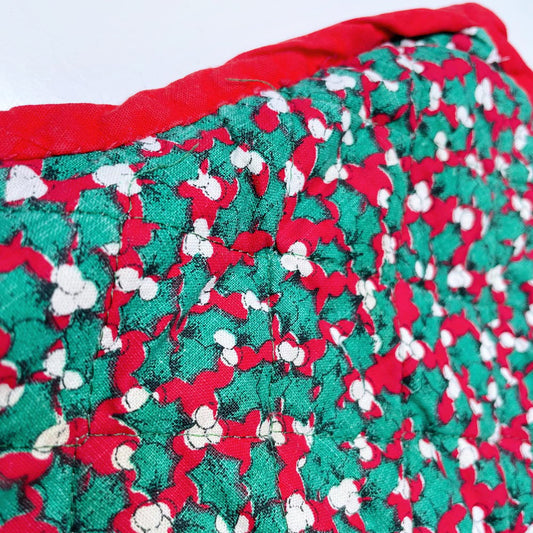 handmade ivy holiday oven mitt