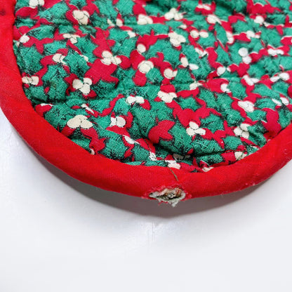 handmade ivy holiday oven mitt