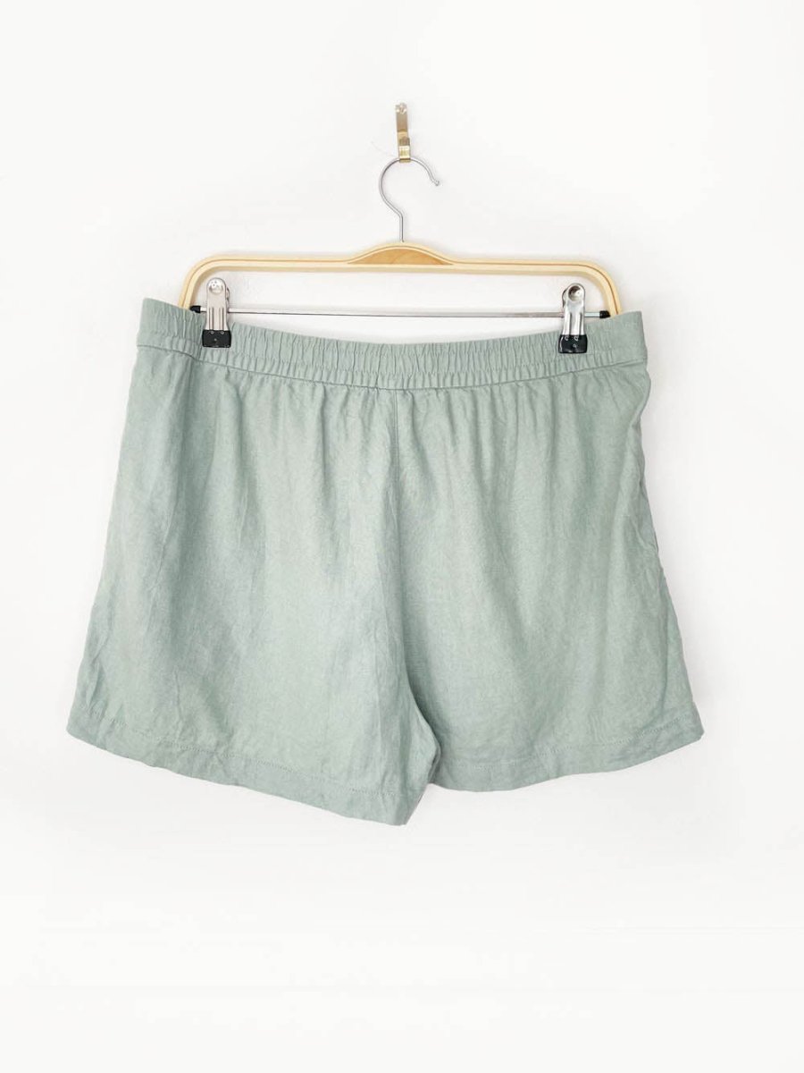 j crew linen - blend sage seaside short - good market thrift store