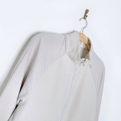 lululemon 2019 license to train jacket stretch