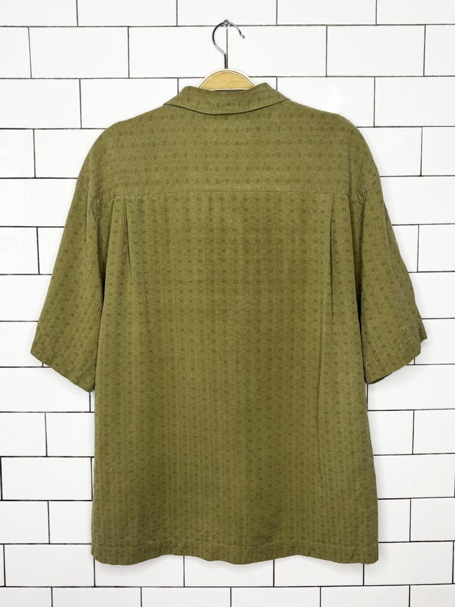 jamaica jaxx 100% silk textured full button cabana shirt - good market thrift store