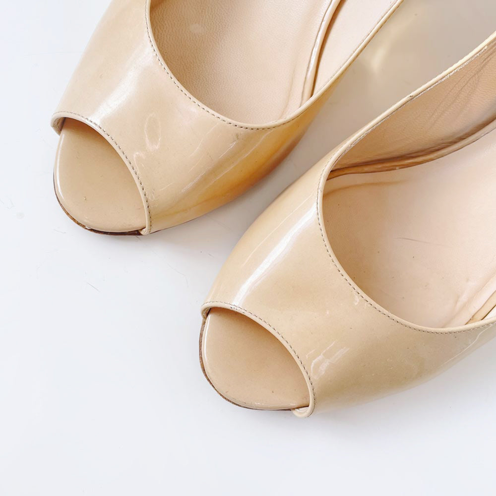 jimmy choo baxen metallic wedge peep toe patent shoes