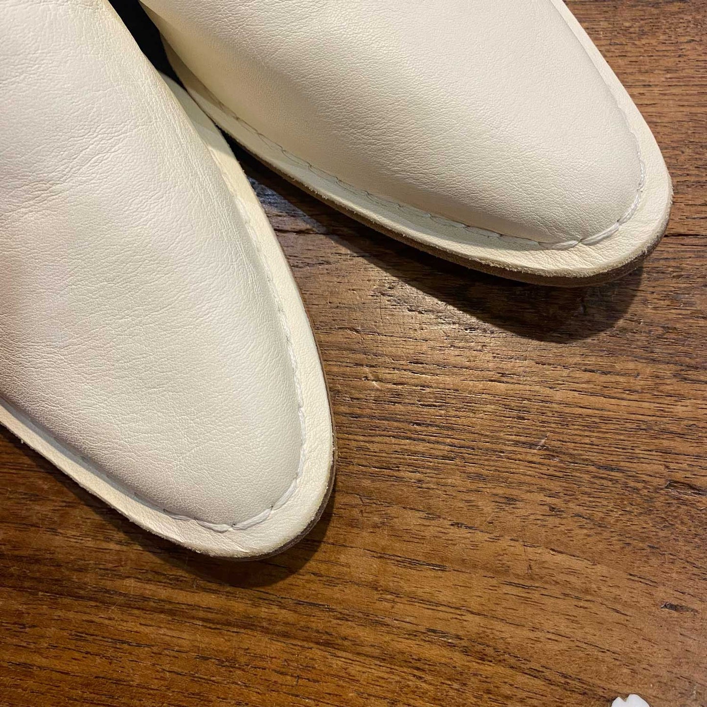 jnby white leather point toe slip on loafers - size 38