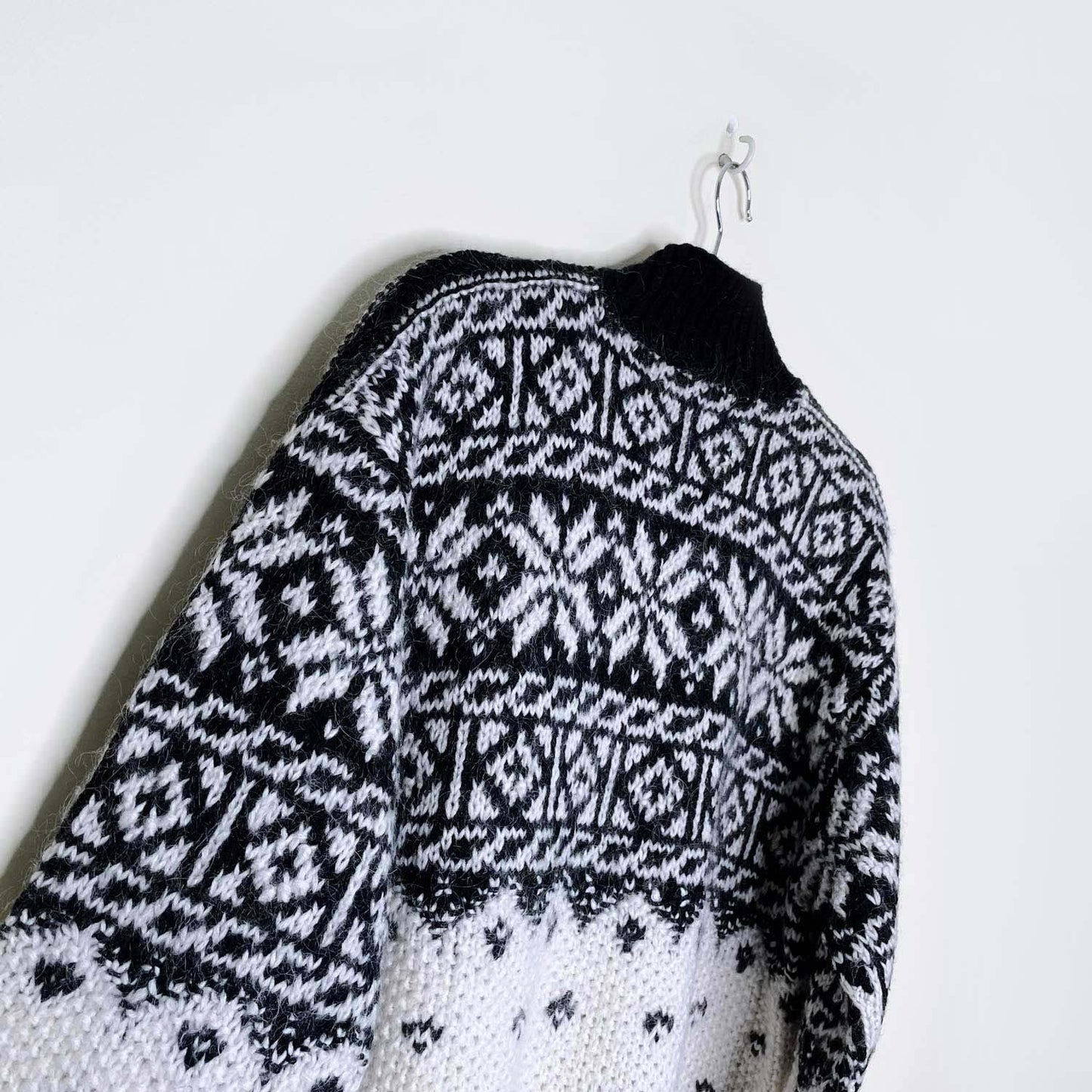 vintage handknit jones new york wool-mohair snowflake sweater - size medium