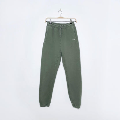 roots 2022 cloud sage green sweatpants