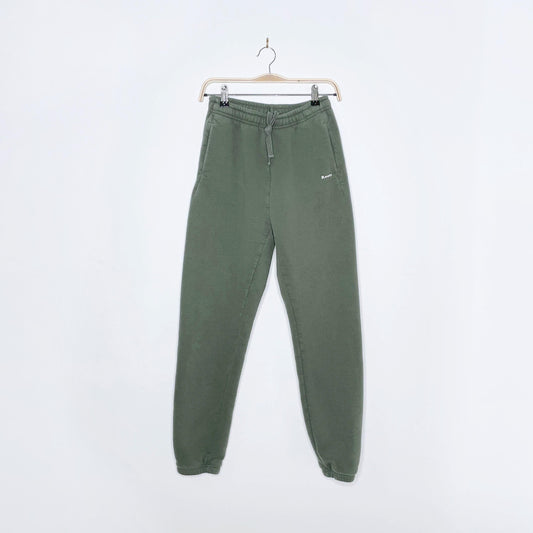 roots 2022 cloud sage green sweatpants