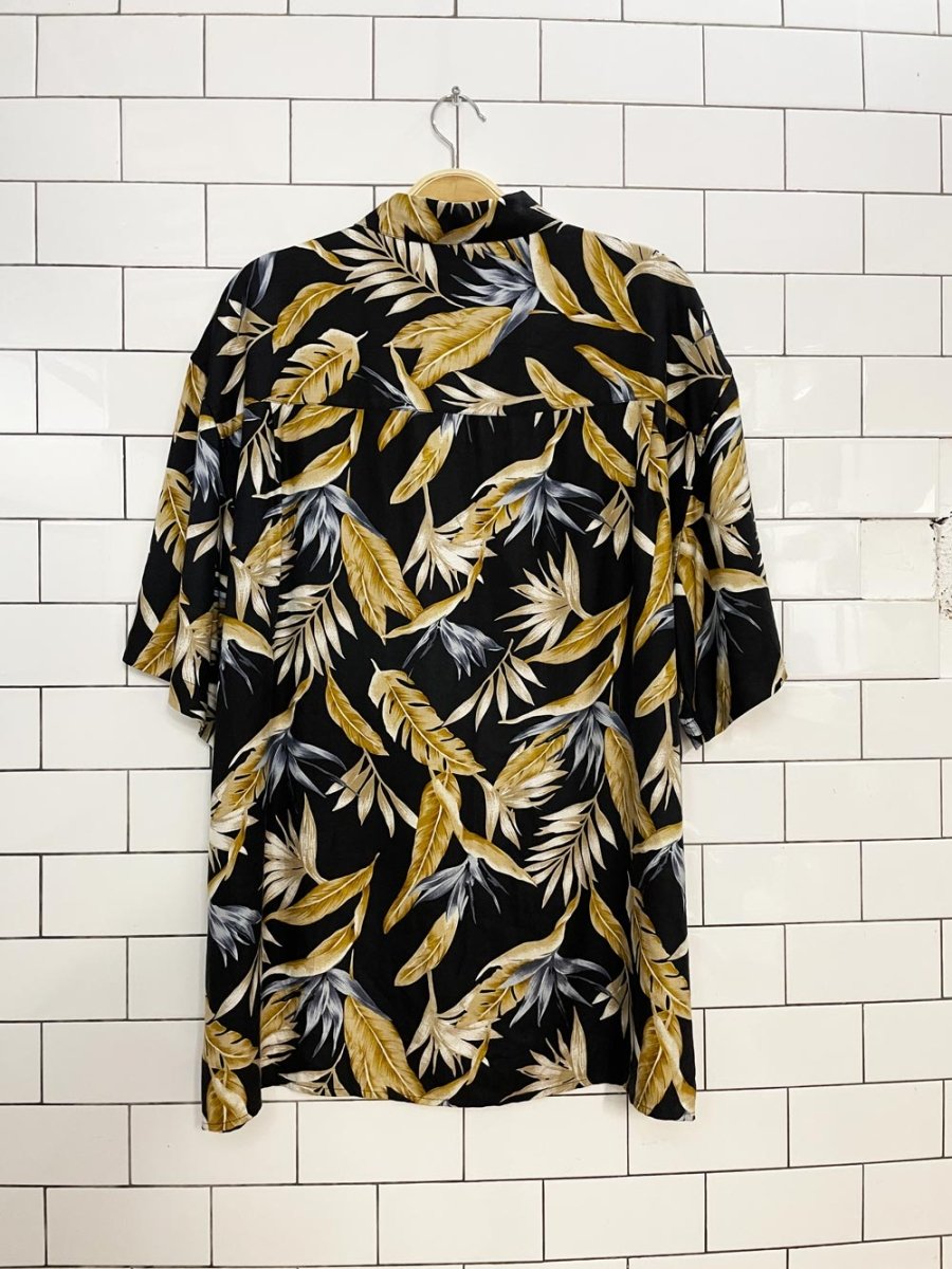 jos a bank 100% silk full button cabana shirt - good market thrift store