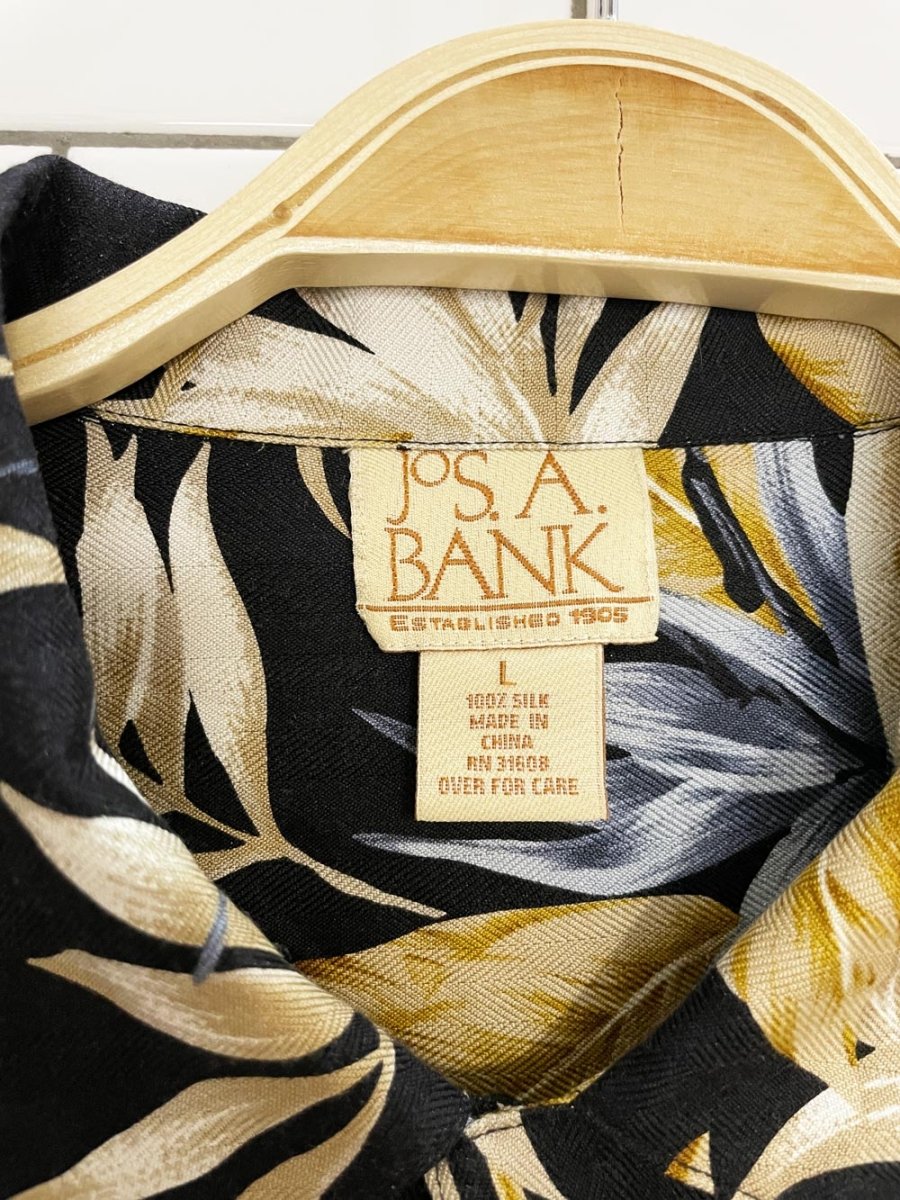 jos a bank 100% silk full button cabana shirt - good market thrift store