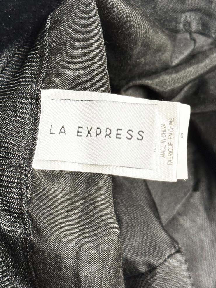 la express two - tone plush bucket hat - good market thrift store