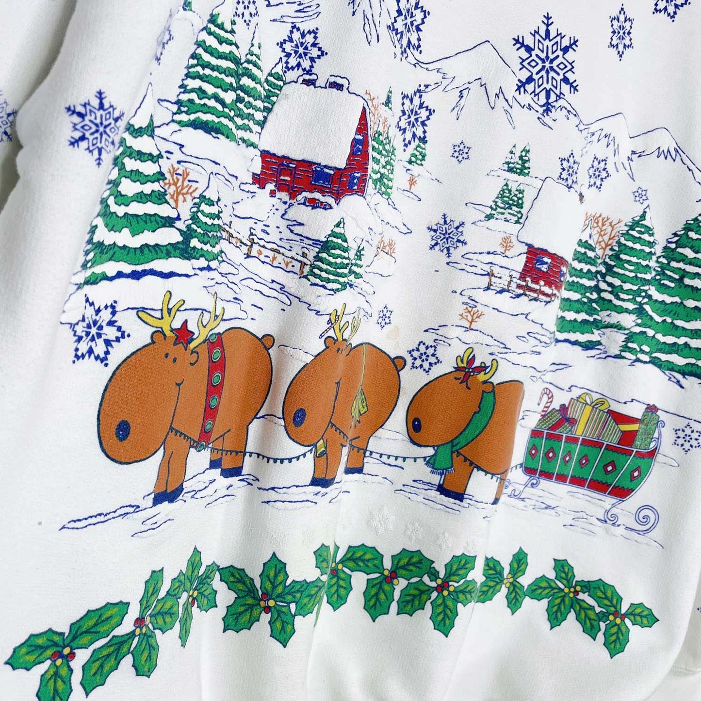vintage lady footlocker reindeer cottage puff graphic crew - size large