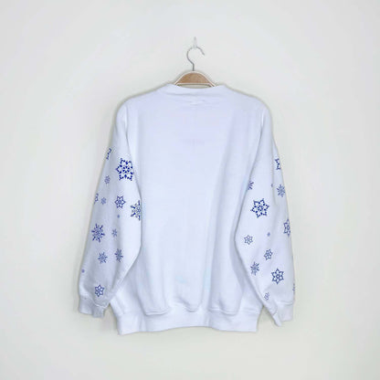 vintage lady footlocker reindeer cottage puff graphic crew - size large