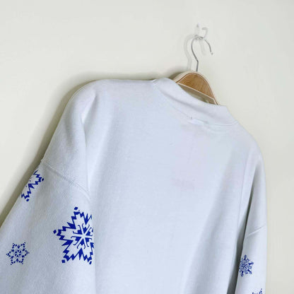 vintage lady footlocker reindeer cottage puff graphic crew - size large