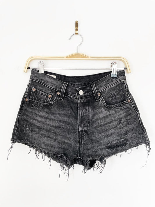 levi's 501 cut off denim short shorts - good market thrift store