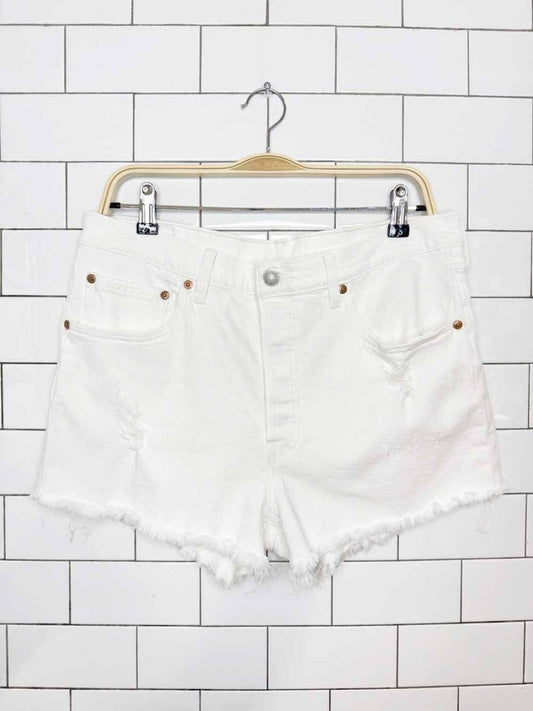 levi's 501 cut off denim shorts - good market thrift store