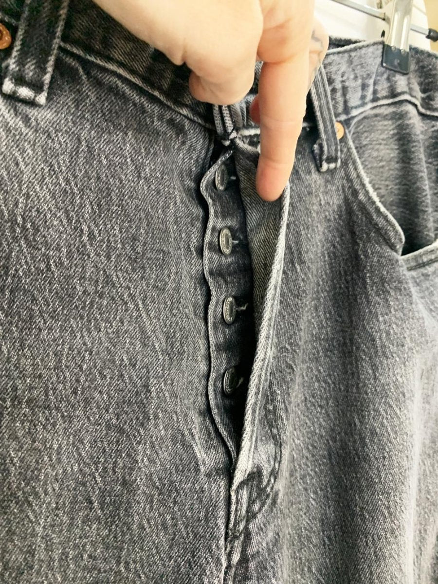 levi's 501 straight white tab '93 fit button fly jeans - good market thrift store