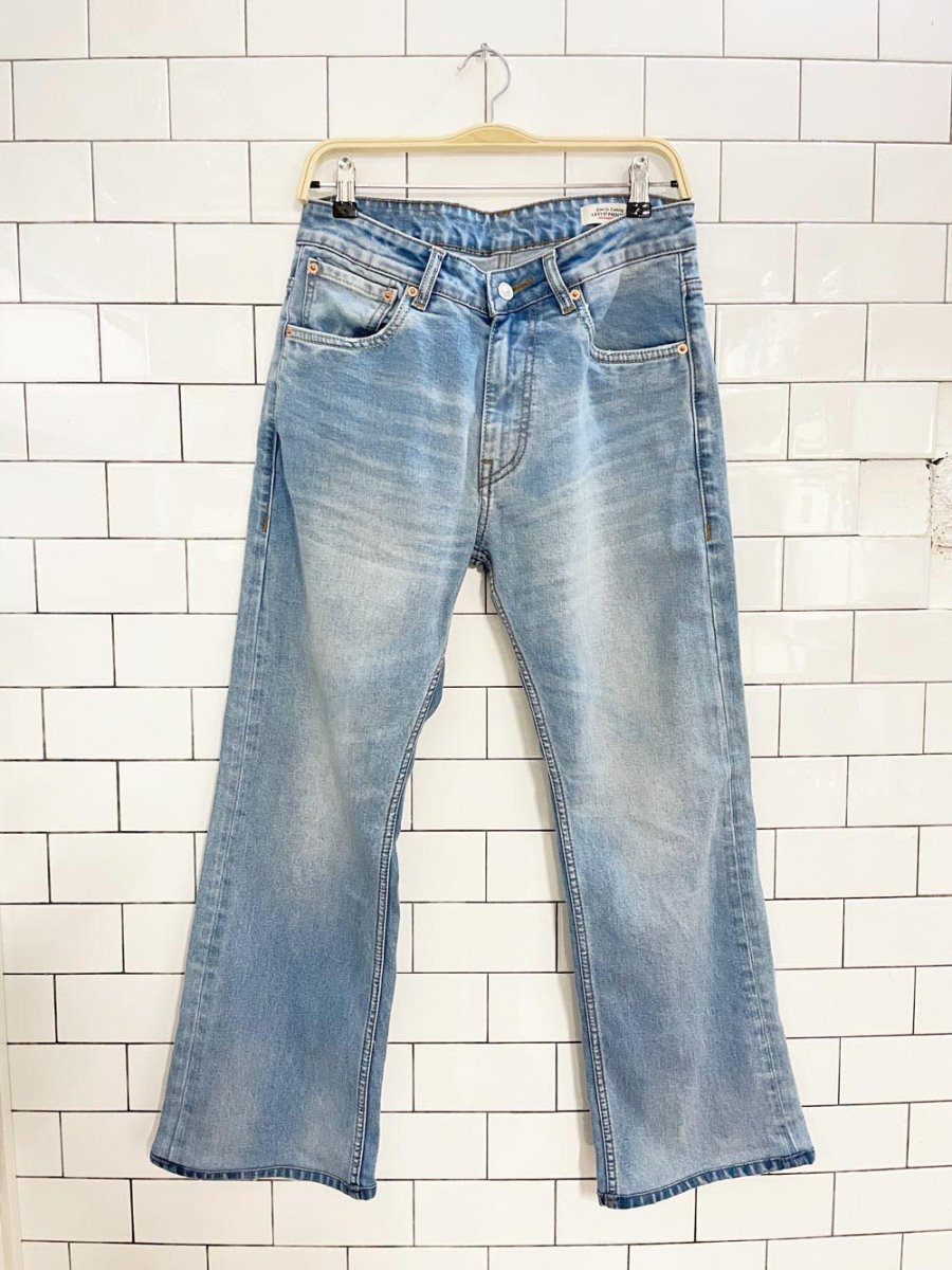 levi's 517 bootcut whiskered denim jeans - good market thrift store