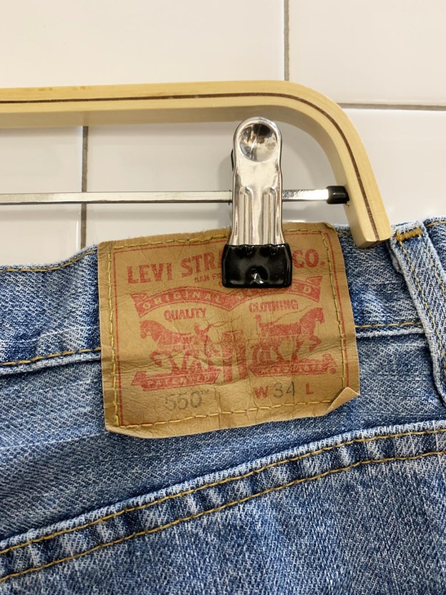 levi's 550 loose long denim shorts - good market thrift store