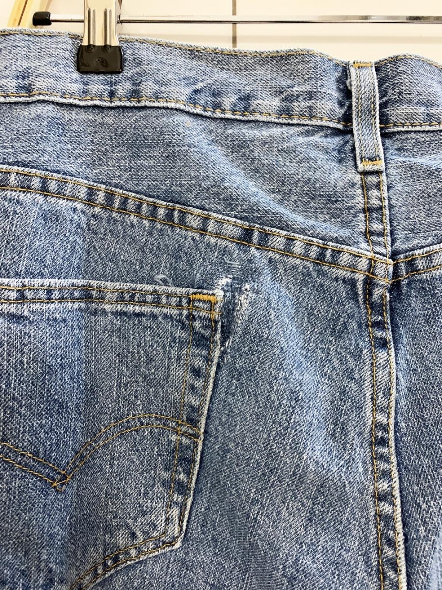 levi's 550 loose long denim shorts - good market thrift store