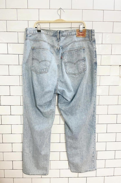 levi's 94 baggy ample jeans - good market thrift store