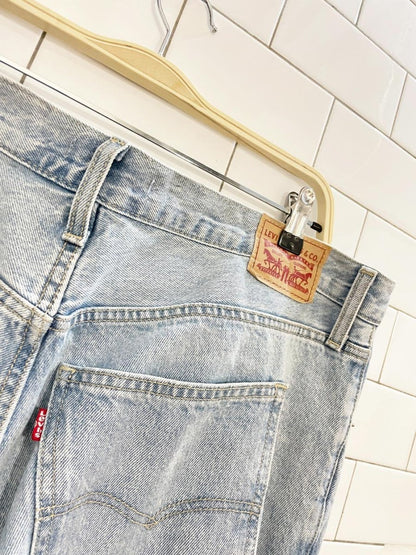 levi's 94 baggy ample jeans - good market thrift store