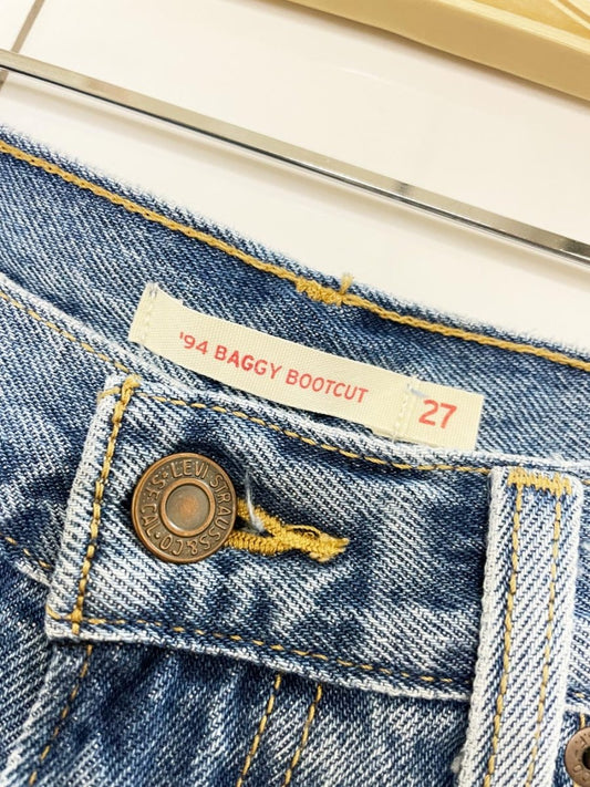 levi's 94 baggy bootcut jeans - good market thrift store
