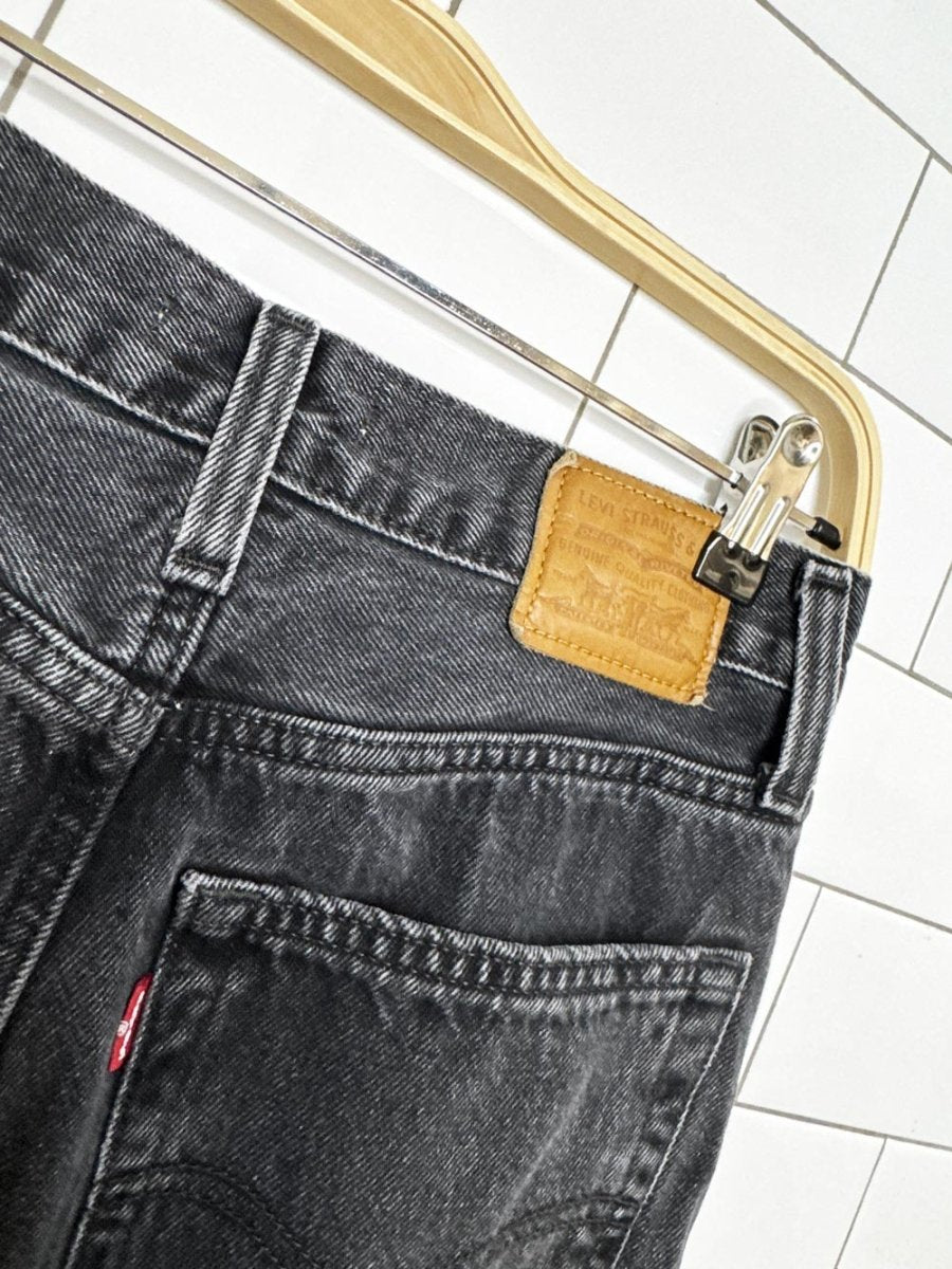 levi's baggy dad relaxed jeans - good market thrift store