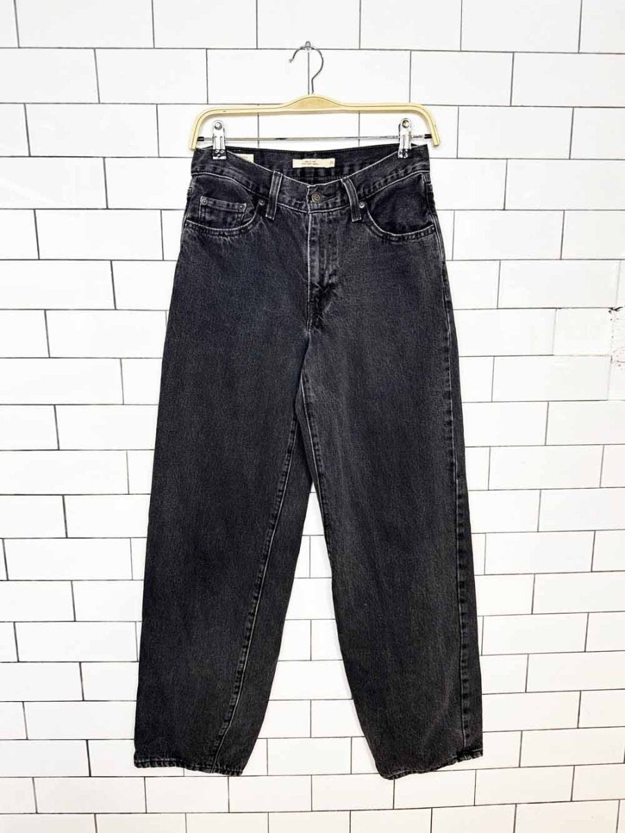 levi's baggy dad relaxed jeans - good market thrift store
