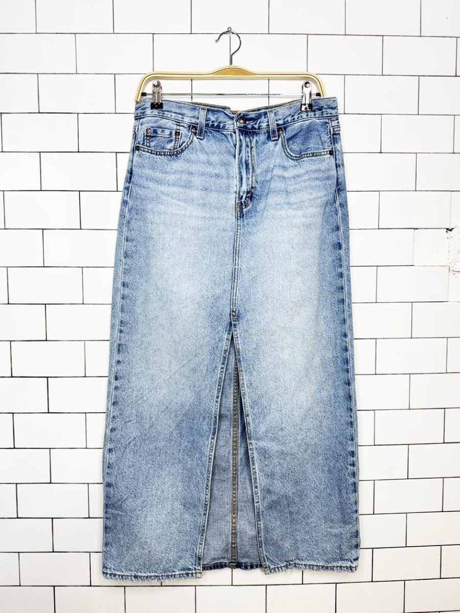 levi's column mid rise denim maxi skirt - good market thrift store