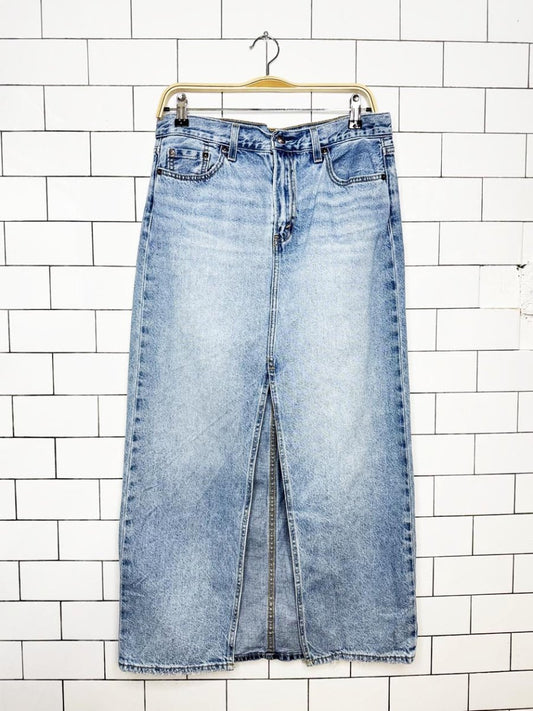 levi's column mid rise denim maxi skirt - good market thrift store