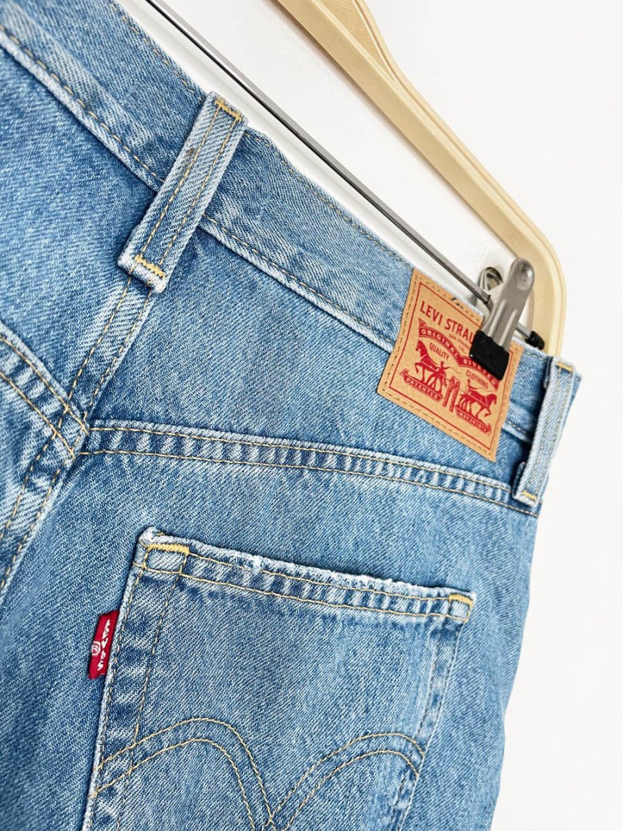 levi's high waisted cut off mom shorts - good market thrift store