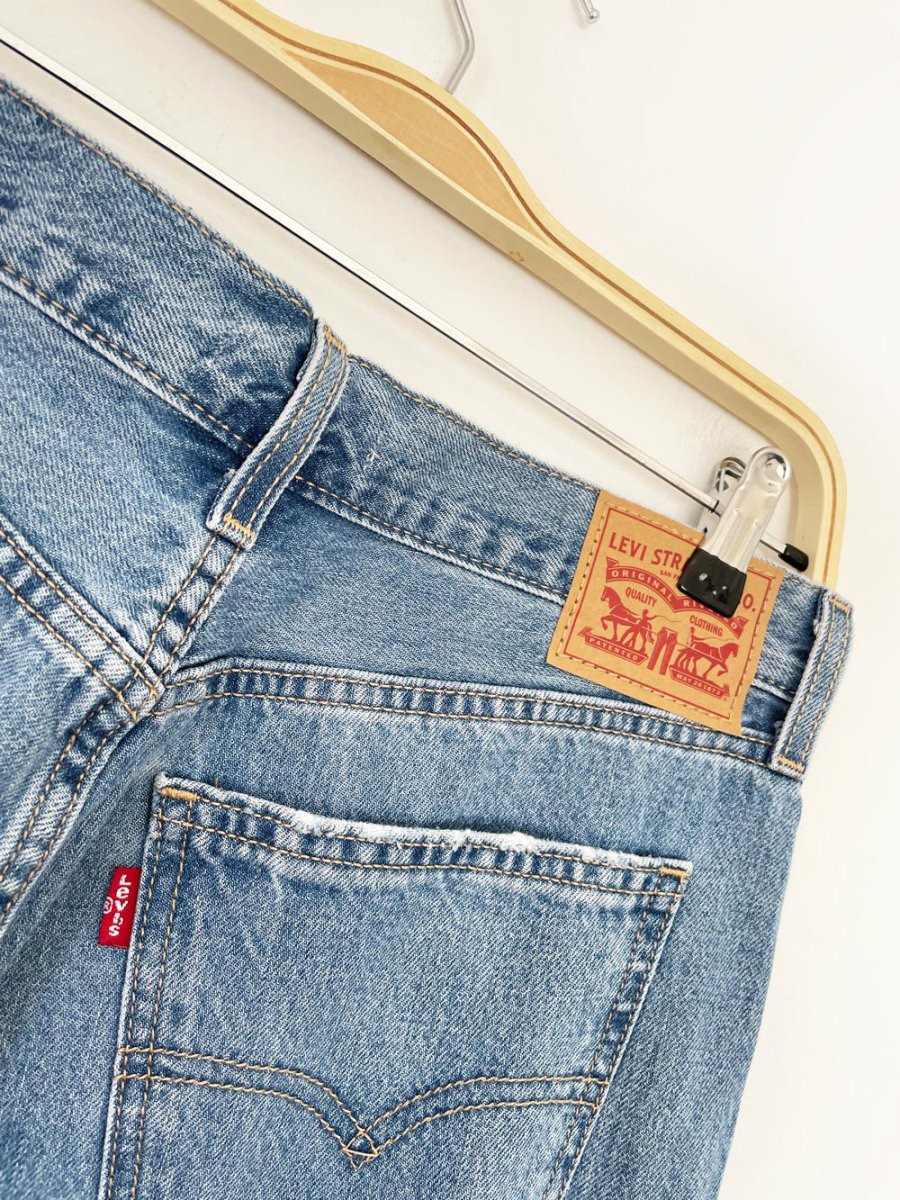 levi's lo pro 90s straight jeans - good market thrift store