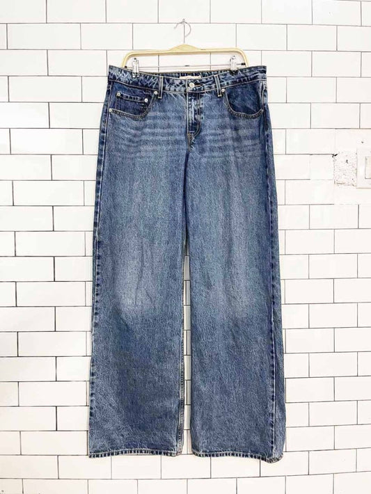 levi's low loose wide leg jeans - good market thrift store