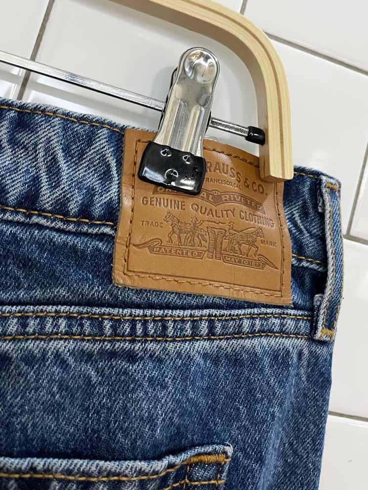 levi's low loose wide leg jeans - good market thrift store