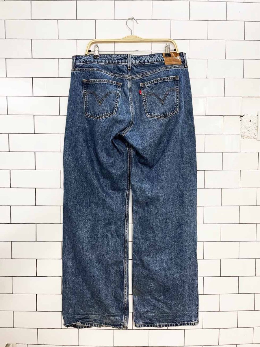 levi's low loose wide leg jeans - good market thrift store