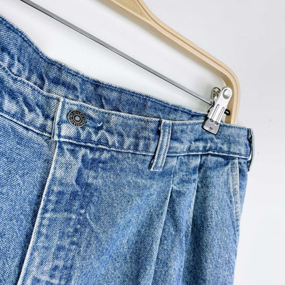 vintage 90s levi's medallion white tab pleated jeans