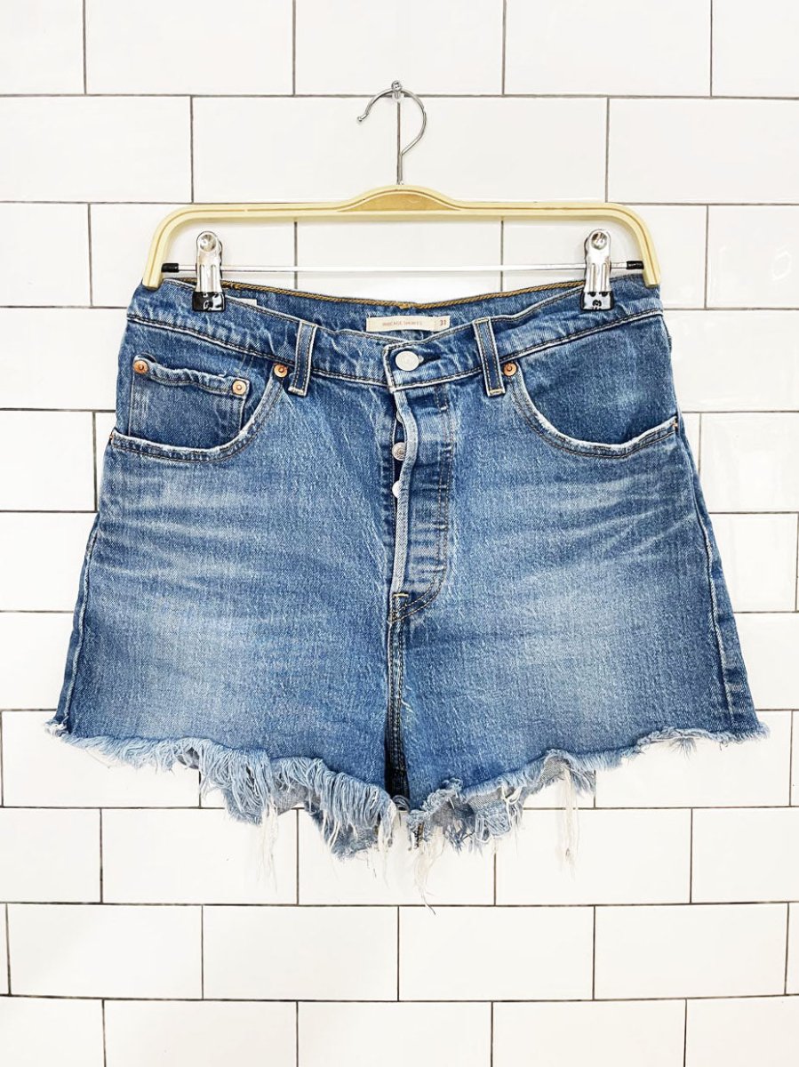 levi's ribcage cut off denim shorts - good market thrift store