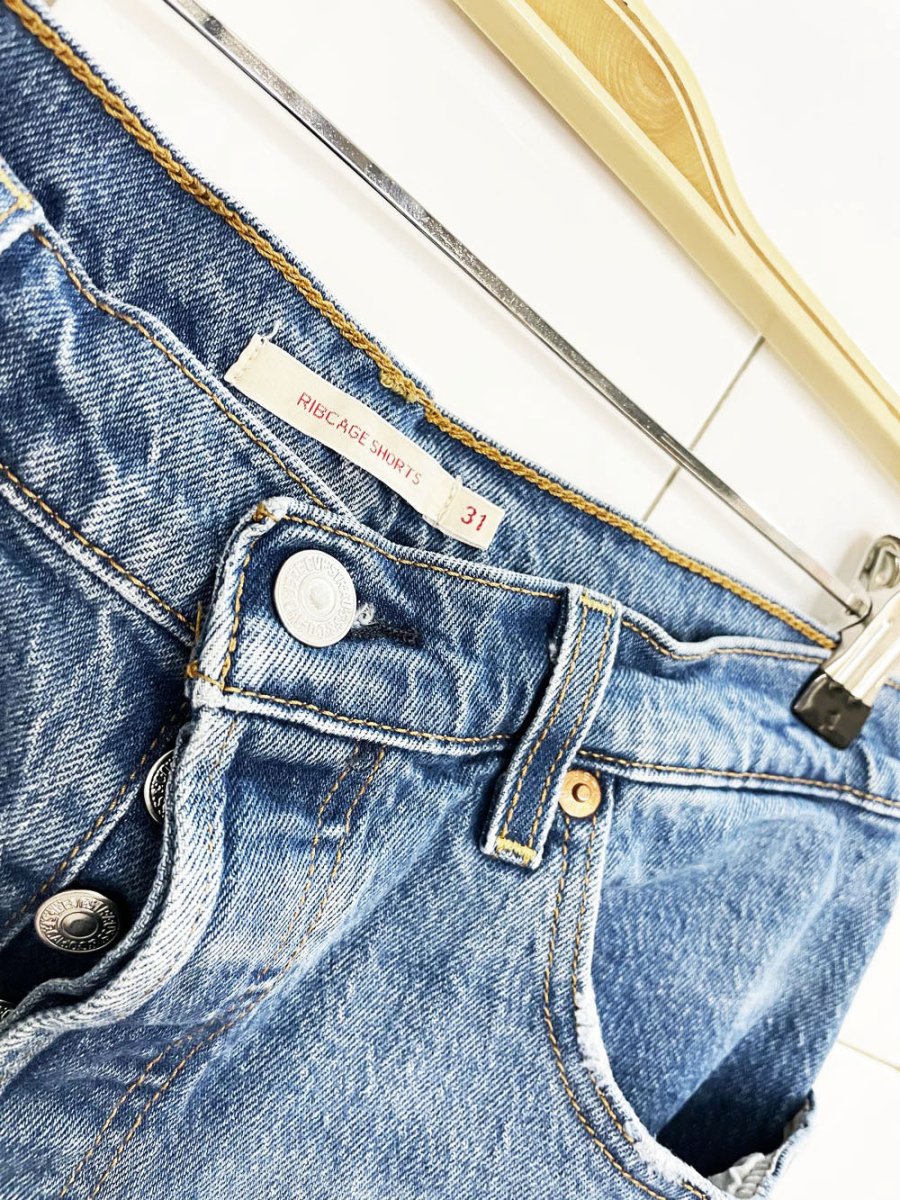 levi's ribcage cut off denim shorts - good market thrift store