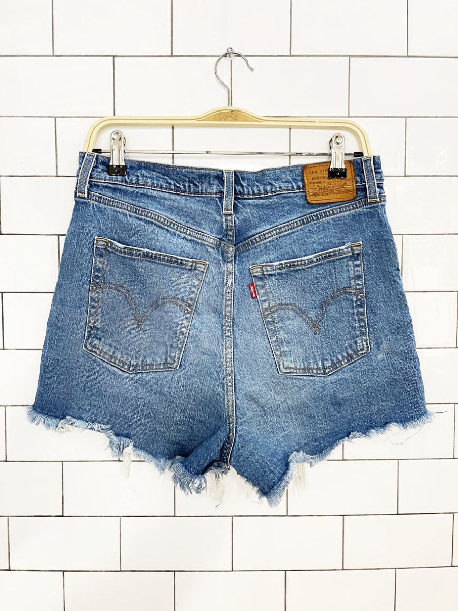levi's ribcage cut off denim shorts - good market thrift store