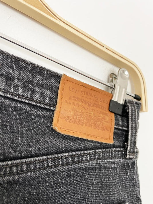 levi's ribcage straight ankle button fly jeans - good market thrift store