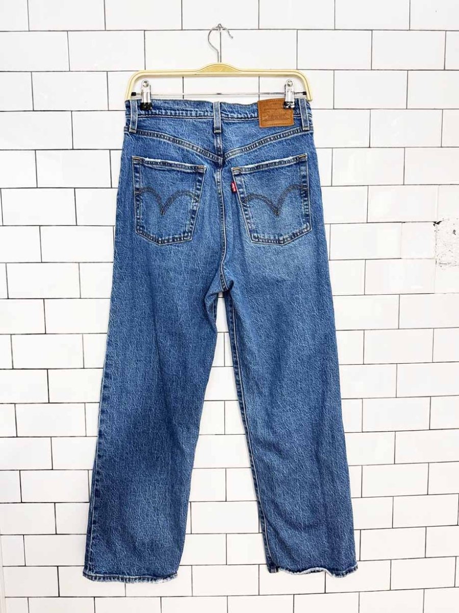 levi's ribcage straight ankle jeans - good market thrift store