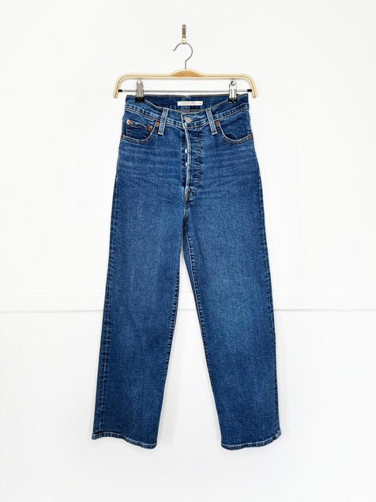 levi's ribcage straight ankle jeans - good market thrift store