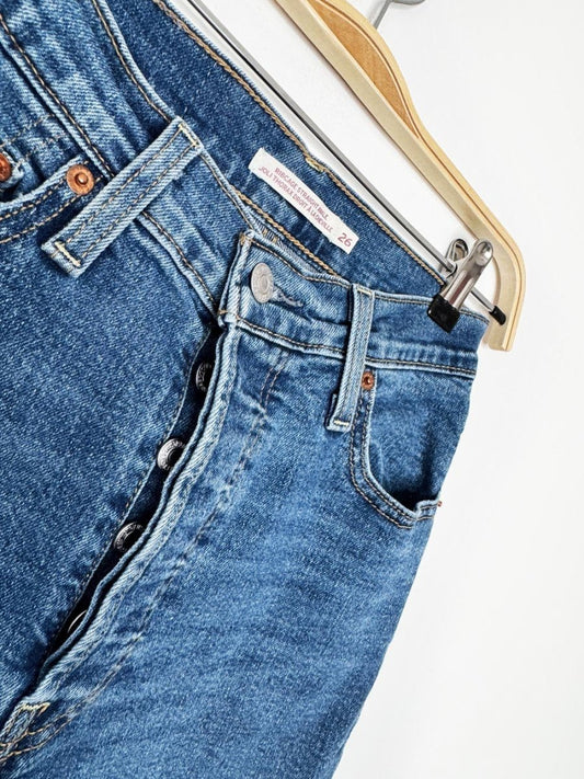 levi's ribcage straight ankle jeans - good market thrift store