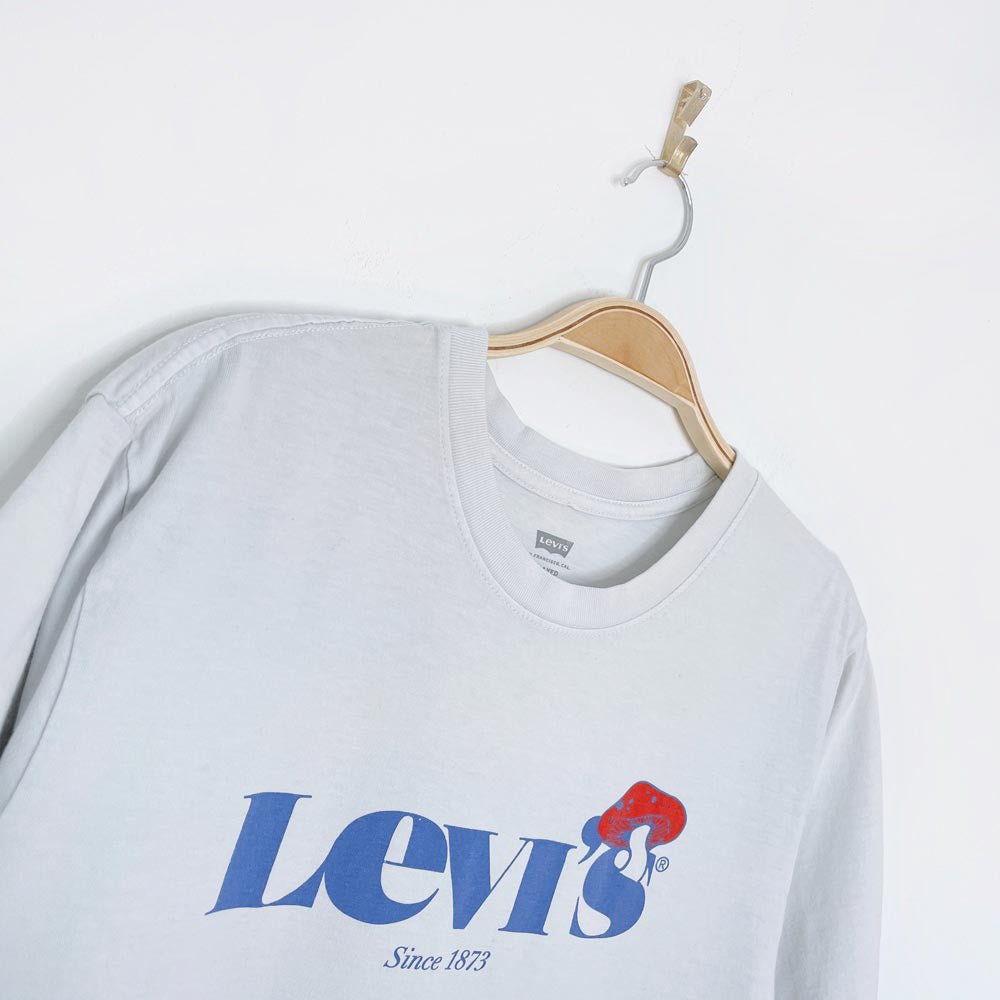 levi's tune into mother nature mushroom tee - good market thrift store