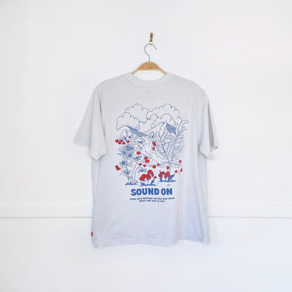levi's tune into mother nature mushroom tee - good market thrift store