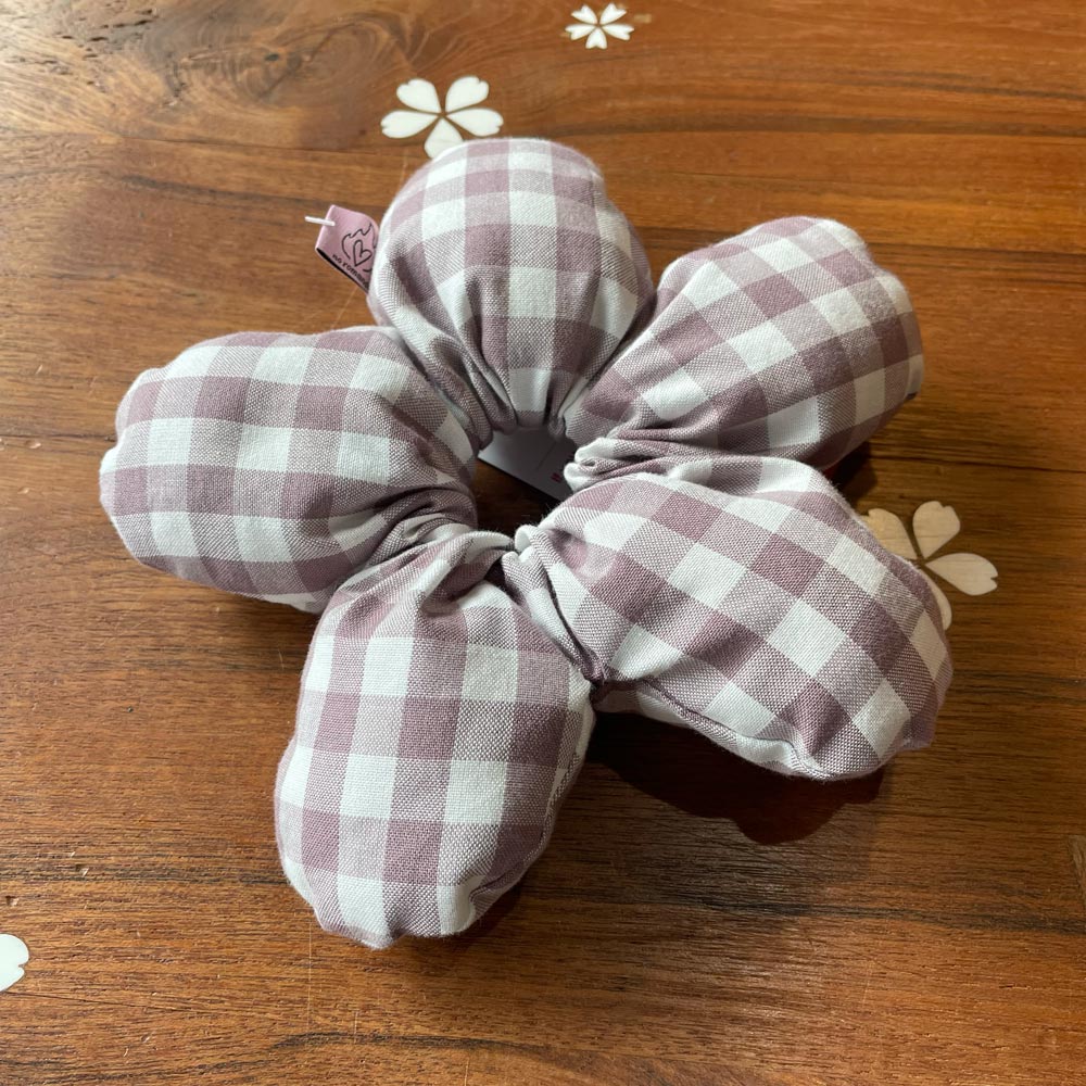 handmade puffer scrunchie by no romance