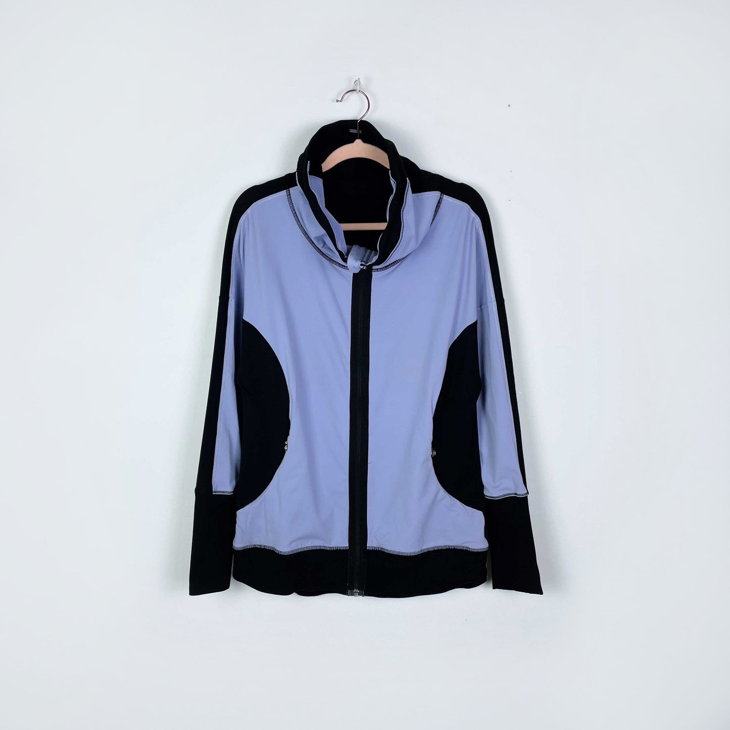 lululemon pump it up jacket luxtreme purple haze - size 8