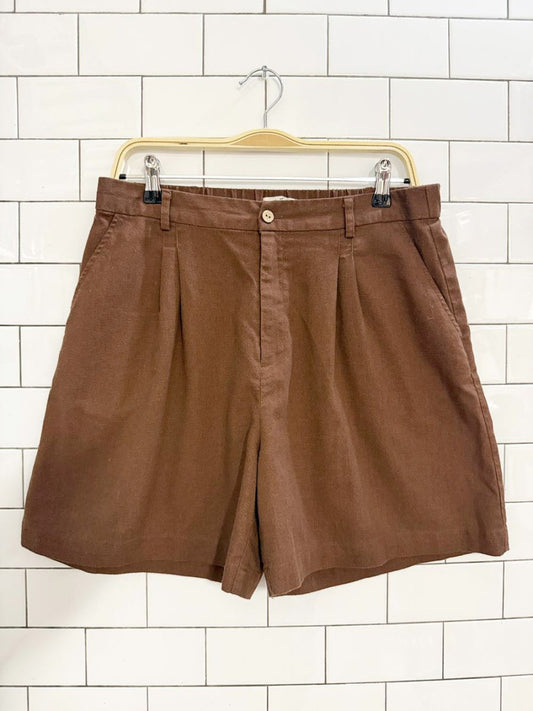 linen by hannah linen - blend pleated trouser shorts | made in Canada - good market thrift store